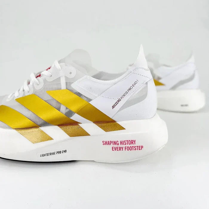 Adizero PRO EVO 1 - Branco/Dourado