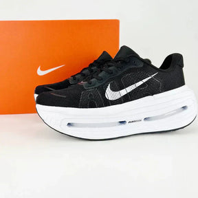 Vomero Premium Preto/Branco