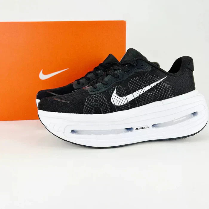 Vomero Premium Preto/Branco